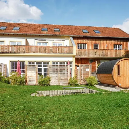 Cozy In With Kitchenette Appartamento Viechtach